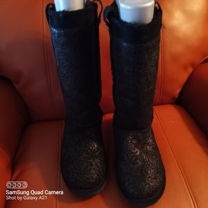 Bearpaw Tall Boots